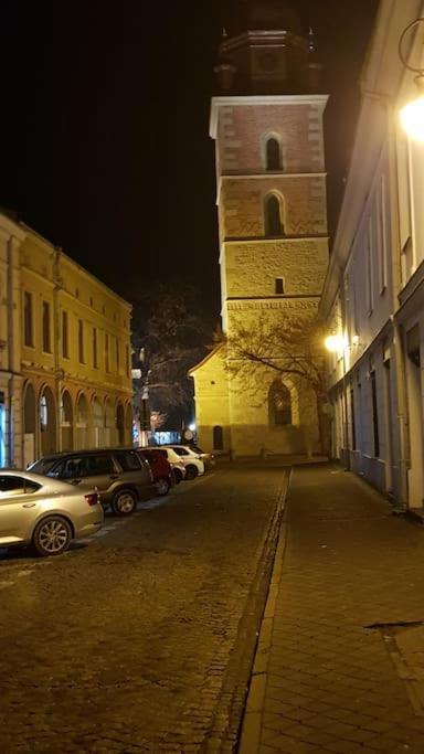 Komfortowy Apartament W Centrum Nowego Sacza Nowy Sacz Bagian luar foto