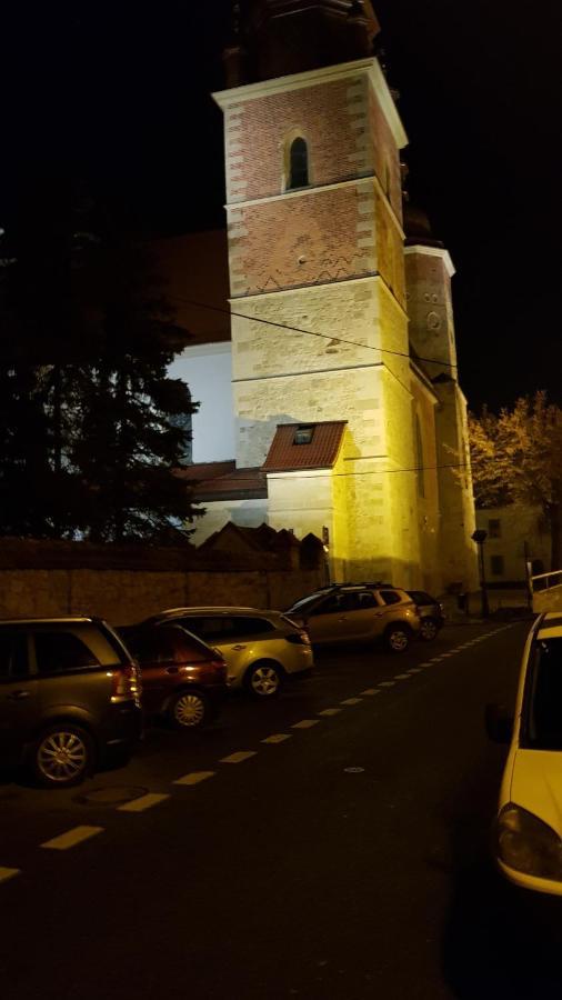 Komfortowy Apartament W Centrum Nowego Sacza Nowy Sacz Bagian luar foto
